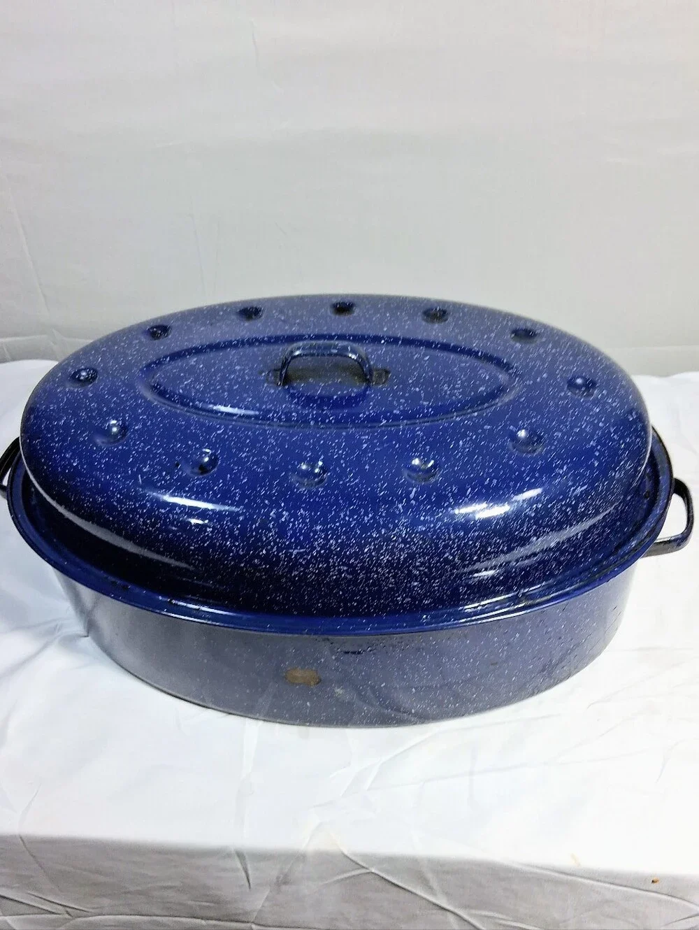 Blue Speckled Eamel Roaster 18 X 12 X 8 with Lid Fair but Functional Condition